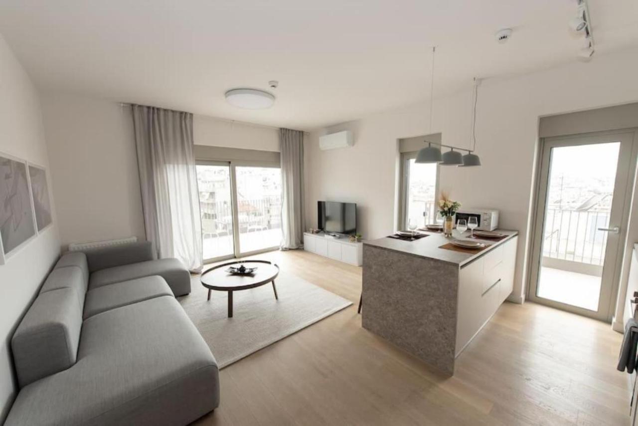 Brand-New Flat With A City View Atenas Exterior foto
